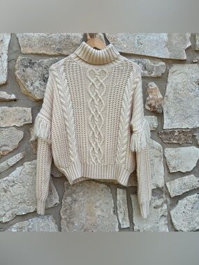 Misguided cream sweater size us 4